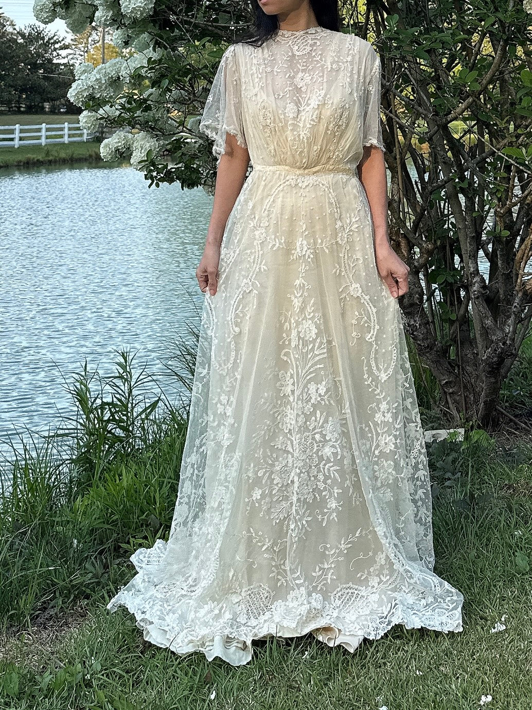 Rare Antique Duchesse Lace Gown - XS
