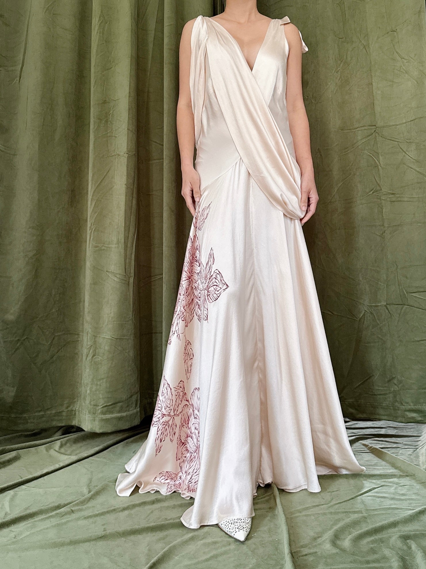 Vintage Ecru Painted Peony Silk Gown - M