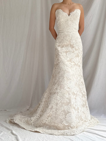 Vintage Jim Hjelm Alencon Lace Gown - S 6