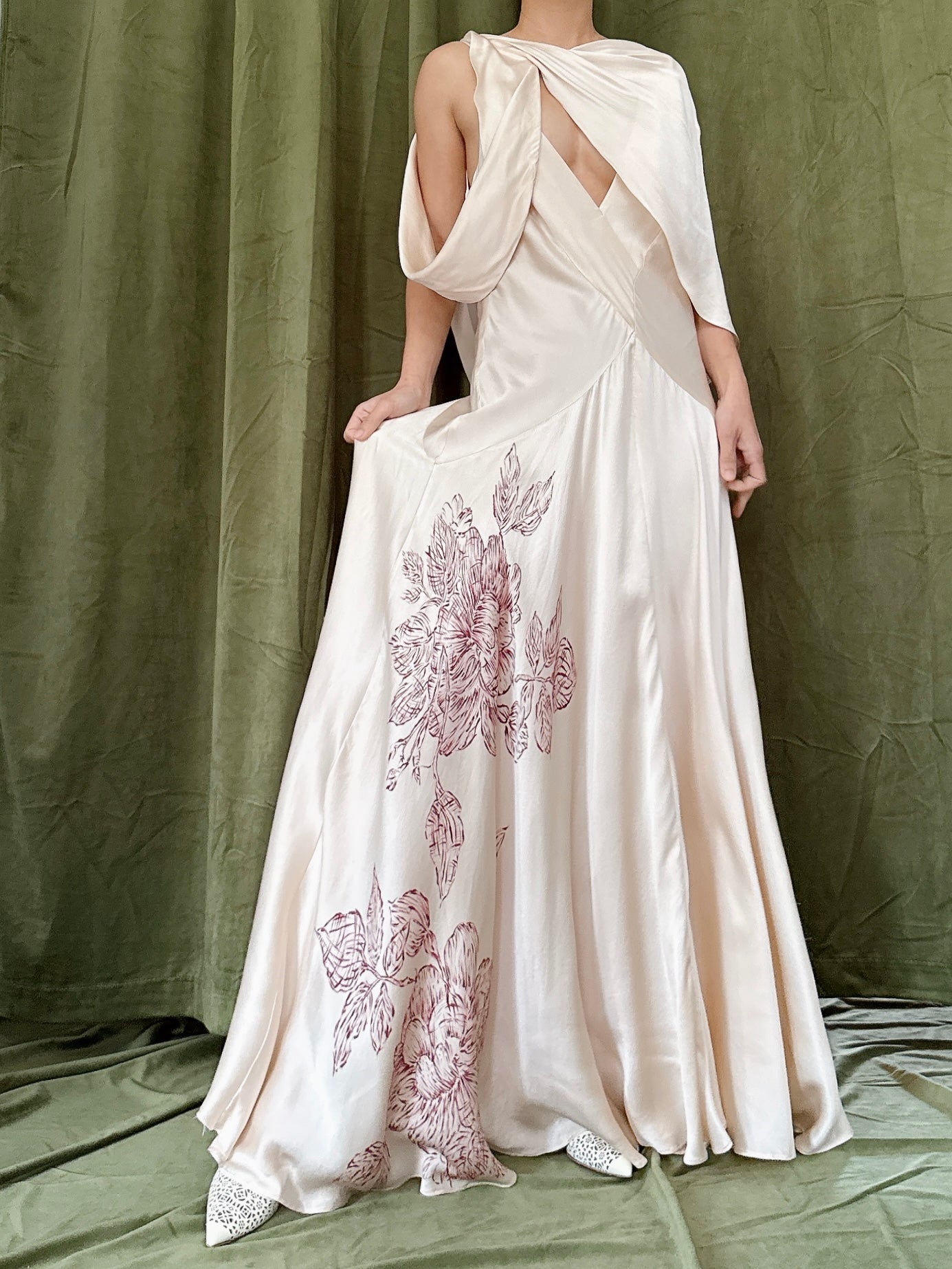 Vintage Ecru Painted Peony Silk Gown - M