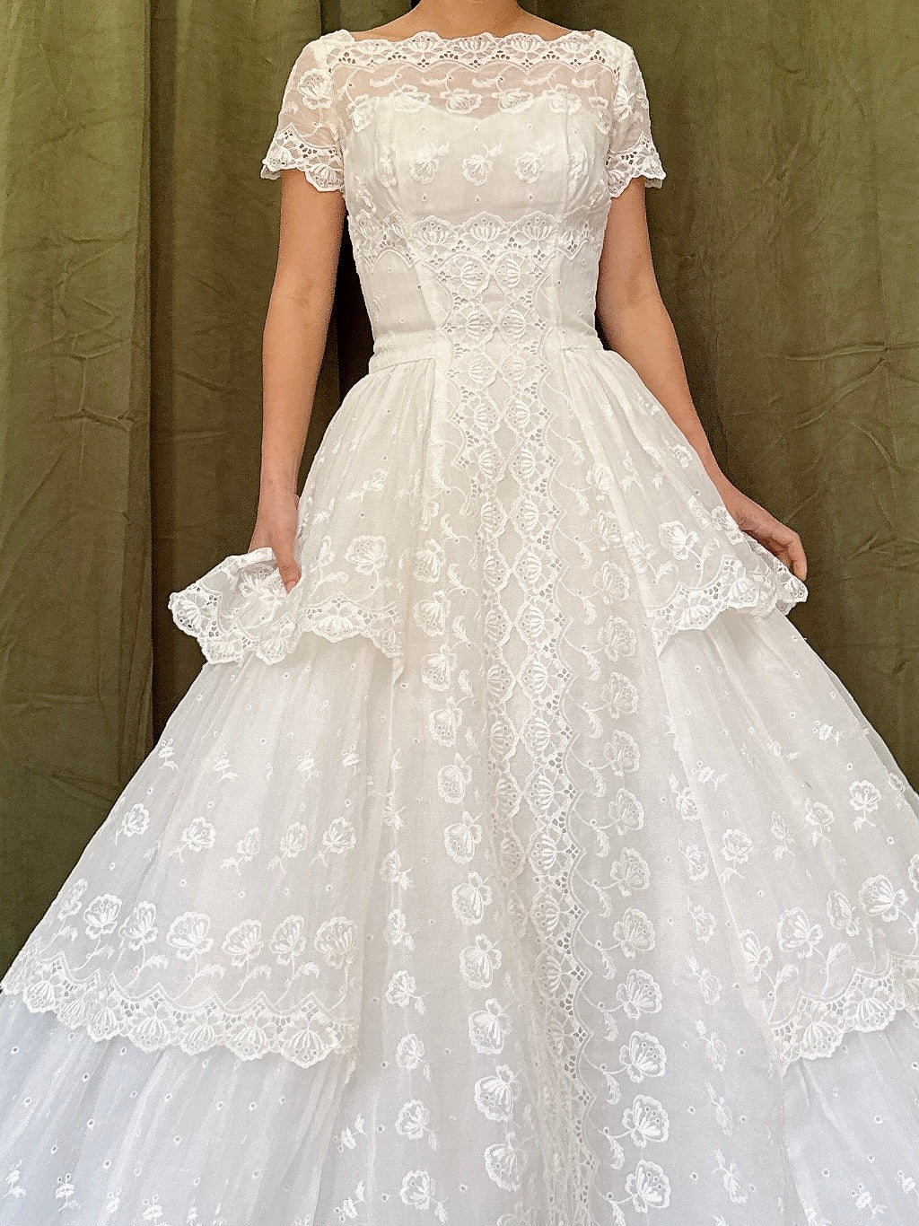 Vintage Embroidered Side Tiered Gown - XS