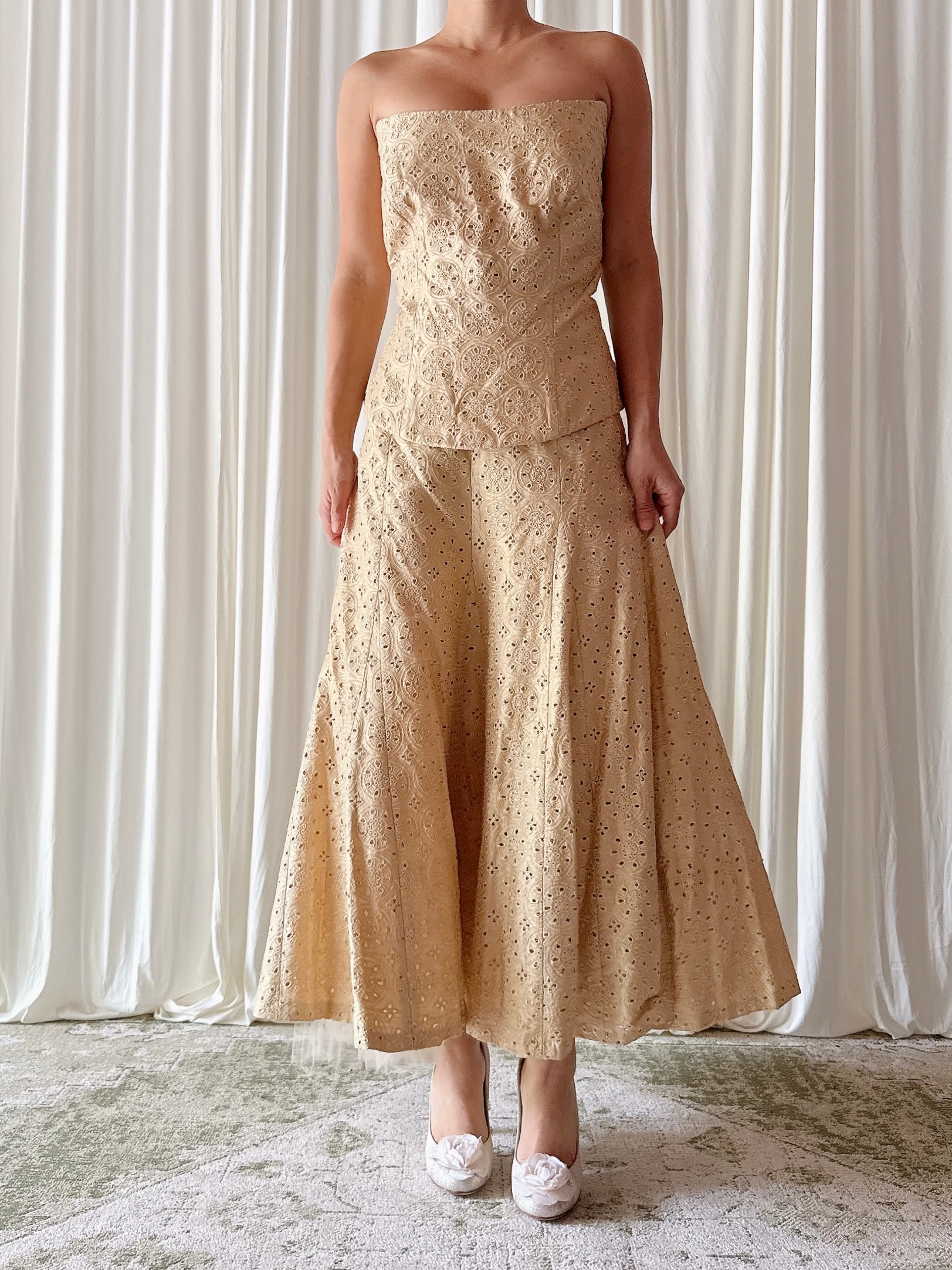 Vintage Paule Vasseur Light Gold Embroidered 4 Piece Set - Size 46