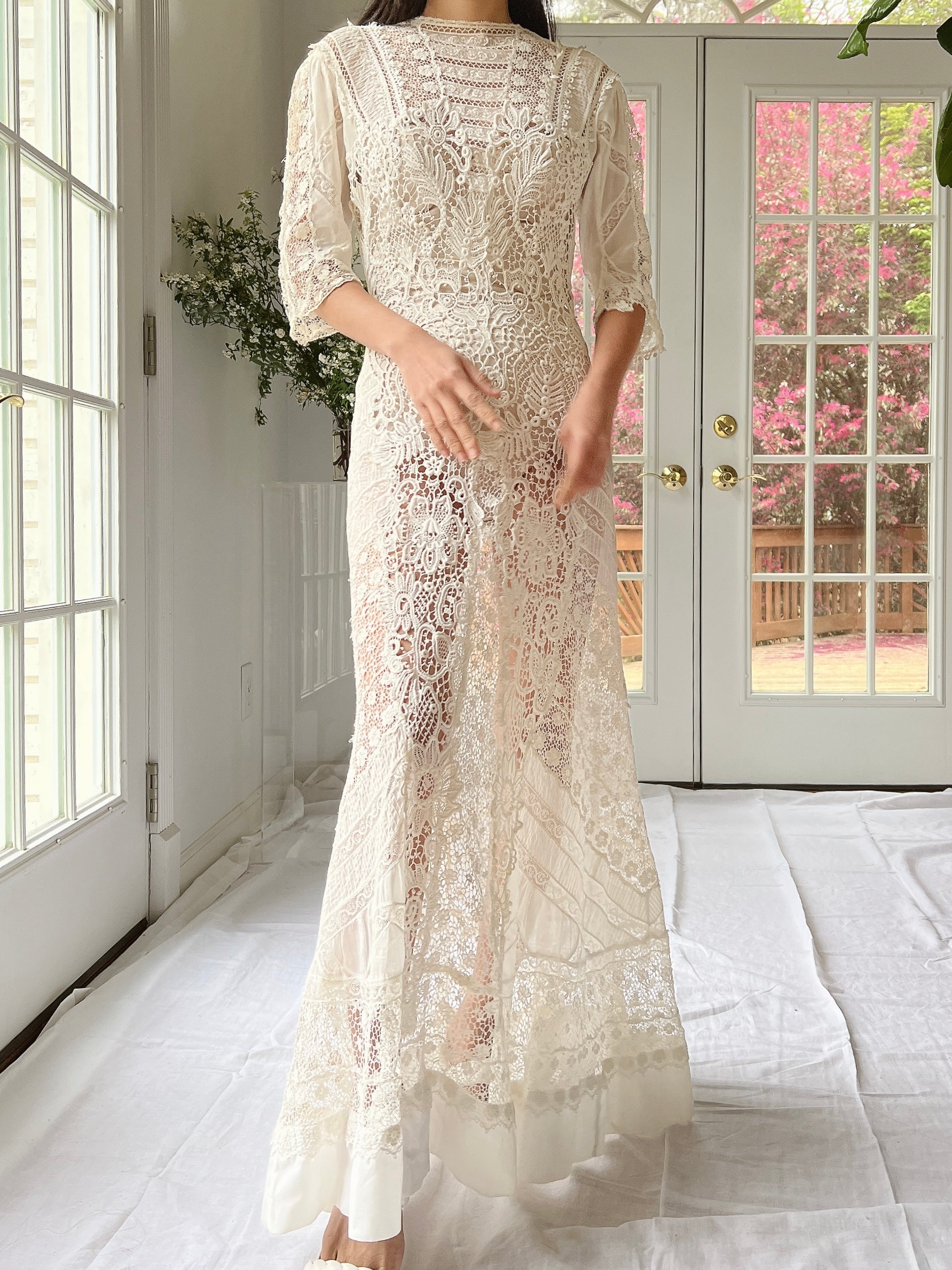 Antique Crochet Embroidered Dress - XS/S