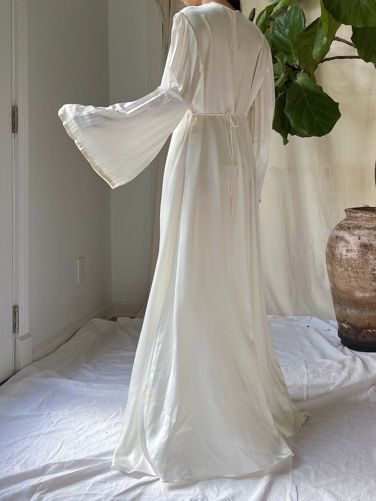Vintage Satin Pleated Dressing Gown - S-M